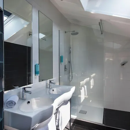 Valdys Thalasso & - Les Pins 酒店 3*