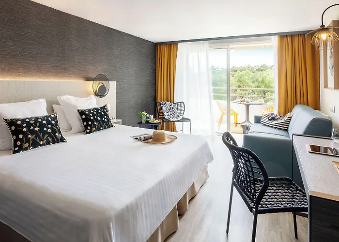 Résidence Valdys Thalasso&spa - Les Pins Hotel 3*